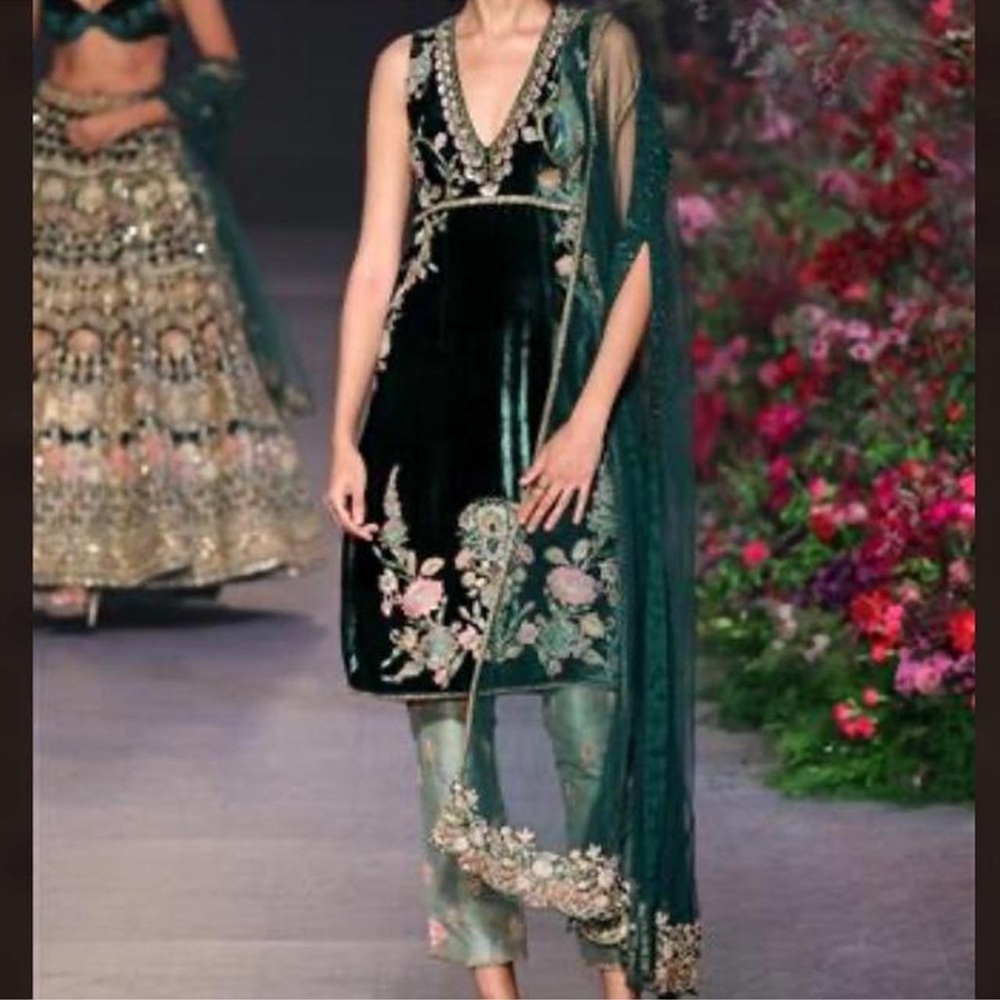 Indian Wedding Dress -Mehndi Event